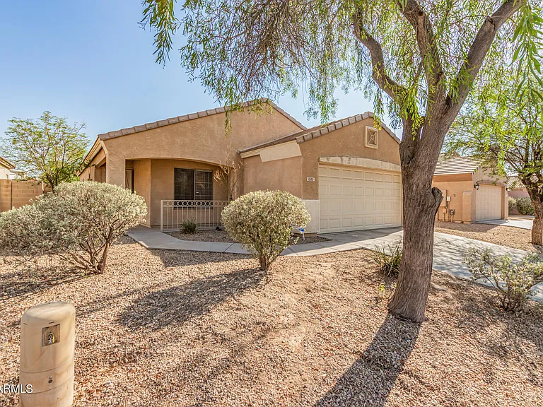 1525 W Burgess Ln — Photo 29