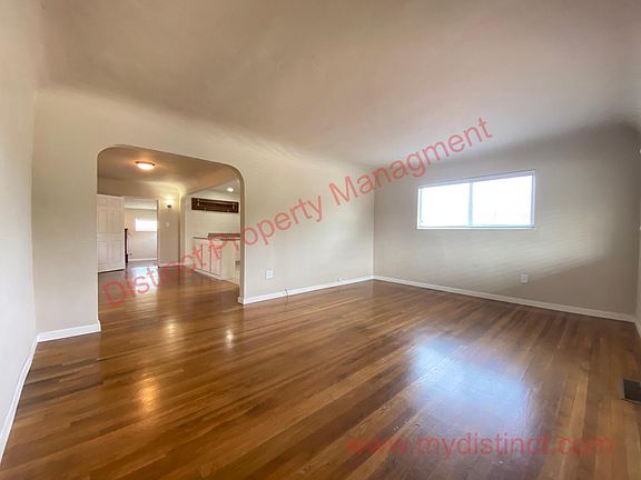 3rd image of 1209 El Dorado Ave