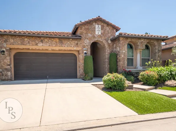 11348 N Via Montessori Dr, Fresno, CA 93730