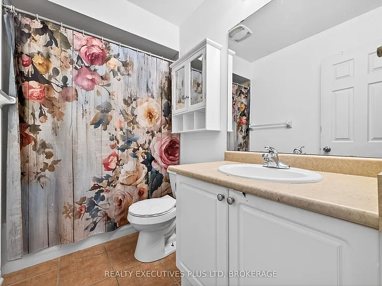 389 Wright Cres — Photo 28
