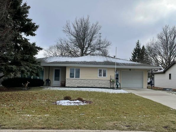 108 E Kansas St, Lenox, IA 50851