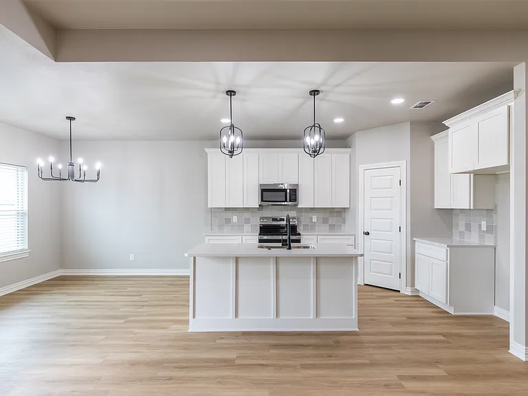 7717 Sawdust Trl — Photo 8