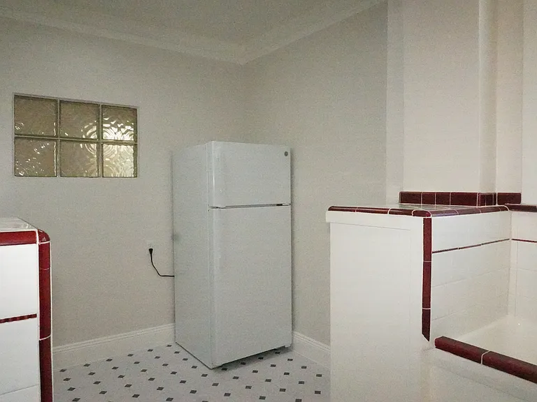 2379 20th Ave #9 — Photo 8