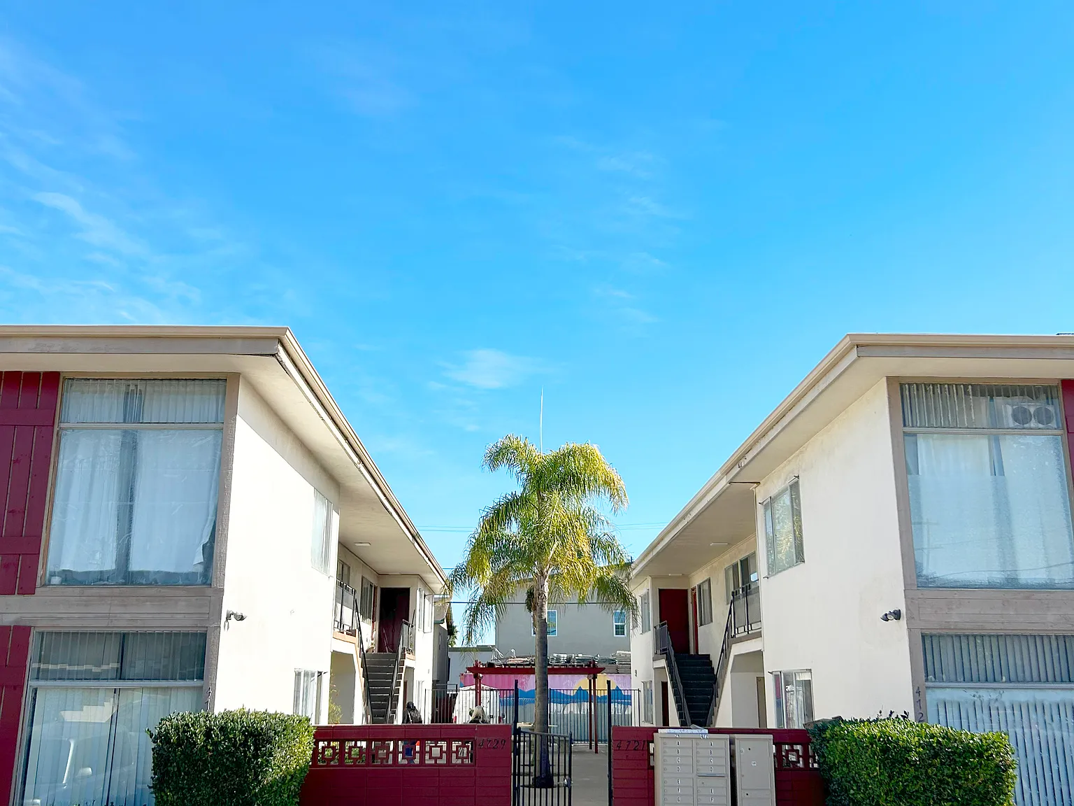 2 bed, 750 sqft, $2,295 — Photo 1