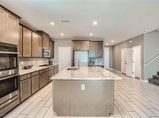 8242 Skye Struck Dr, Las Vegas, NV 89166