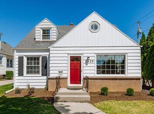 2320 N 68th St, Wauwatosa, WI 53213