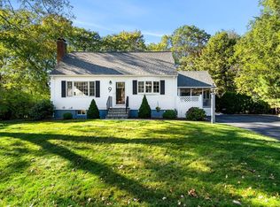 9 Upland Rd, Burlington, MA 01803
