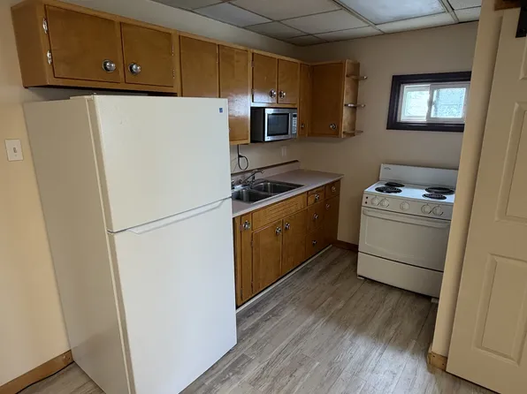 315 N Broadway St APT A, Scottdale, PA 15683