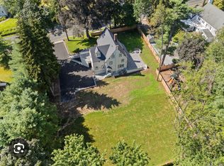 1954 Albany Ave, West Hartford, CT 06117