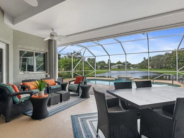 345 21st Ct SW, Vero Beach, FL 32962