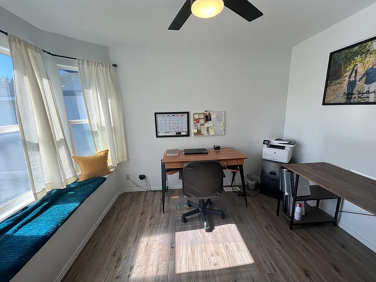 2676 W Ona St — Photo 17