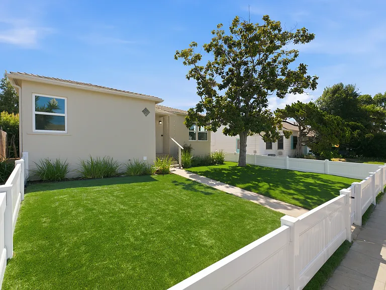 3545 Boundary St — Photo 2