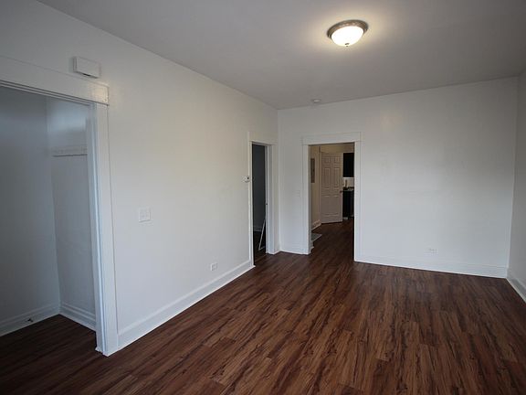 5th image of 5018 W 31st Pl #1F