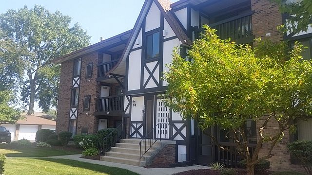 1st image of 4945 Regal Ct APT 218