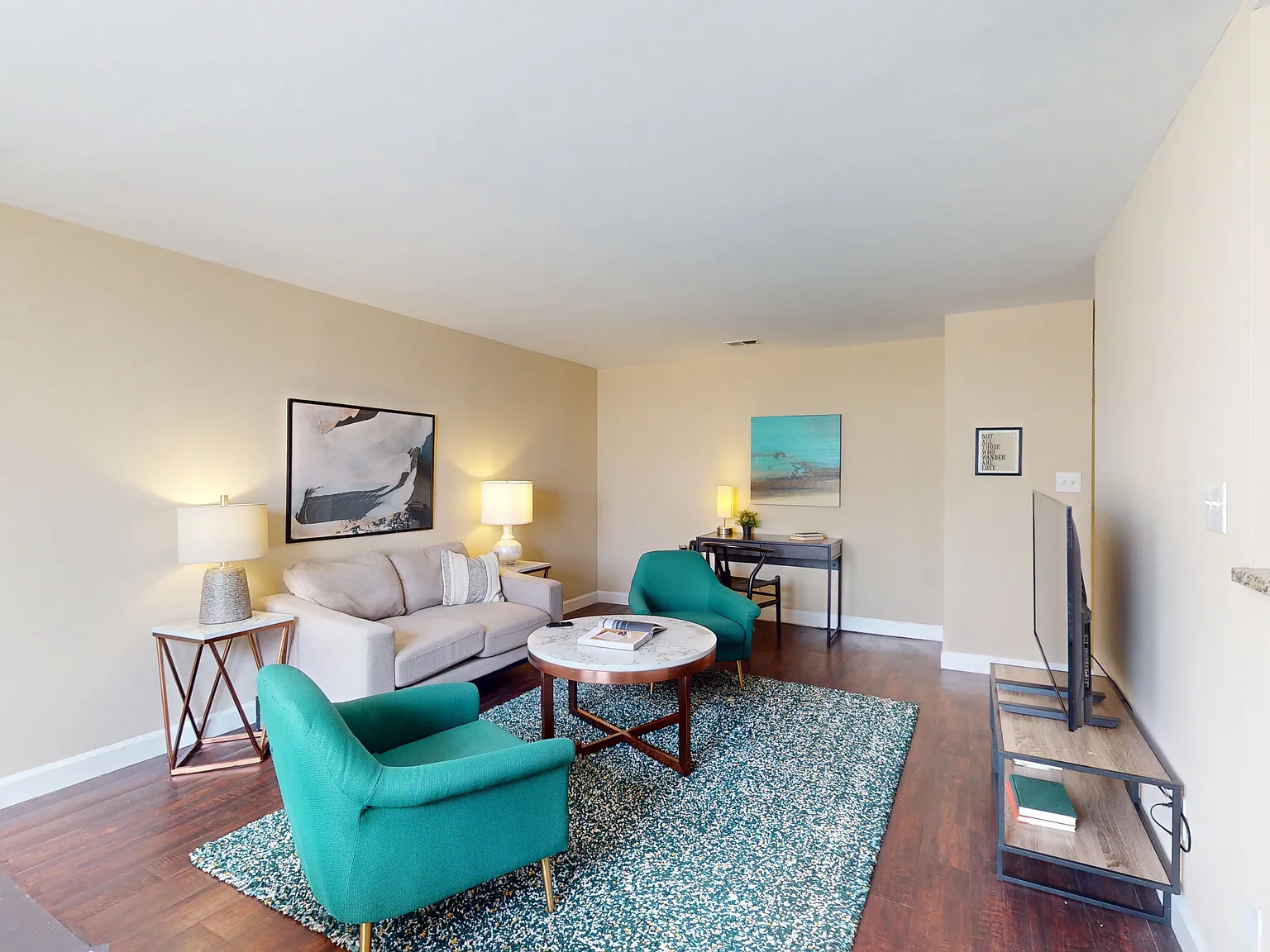 609 Clara Ave — Photo 2