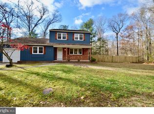 841 Birch Ln, Williamstown, NJ 08094