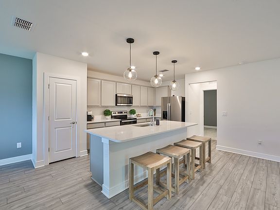 3rd image of 30089 Skylark Dr