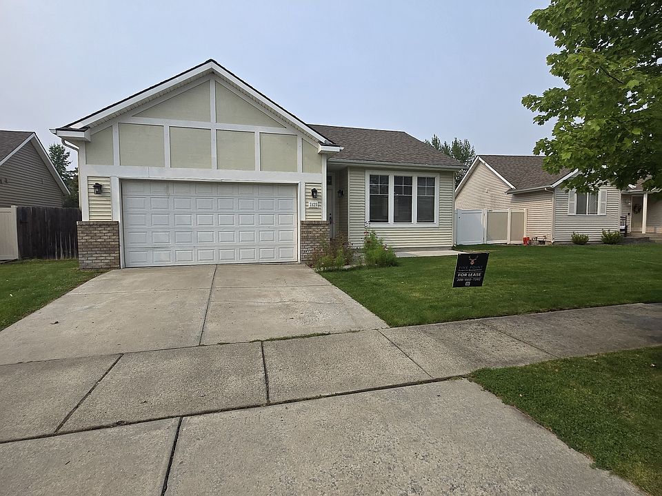 1st image of 2425 N Coolwater Dr