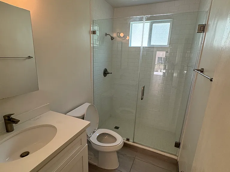 8437 Blackburn Ave #3 — Photo 5