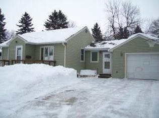 1216 11th St N, Moorhead, MN 56560