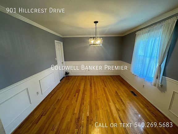 3rd image of 901 Hillcrest Dr
