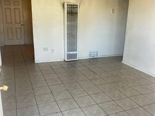 131 General Arnold st ne