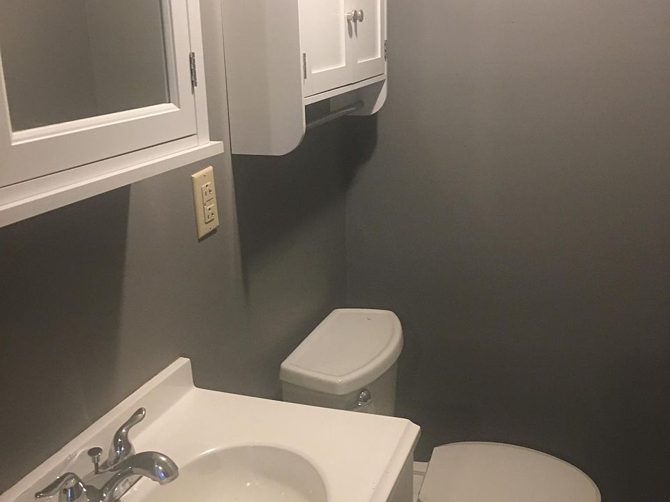 1st image of 419 Margaret St