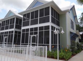 206 10th St SE #3-B, Steinhatchee, FL 32359
