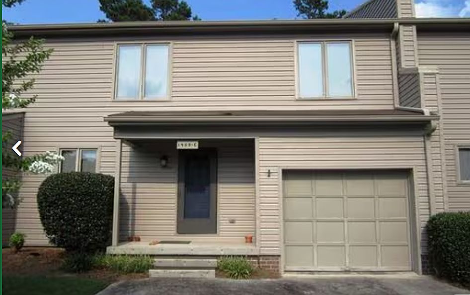 1st image of 1409 Chestnut Dr #E