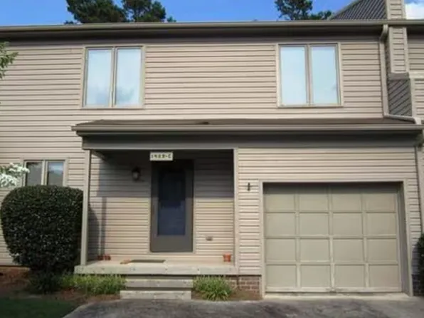 1409 Chestnut Dr #E, High Pt, NC 27262
