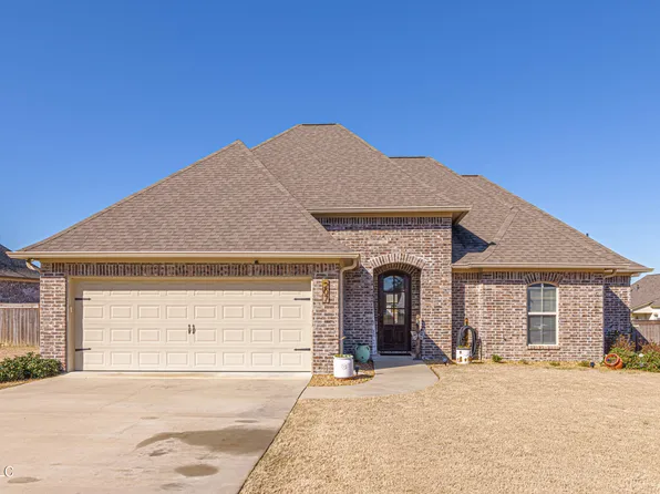 207 Sweetbriar Cir, Canton, MS 39046
