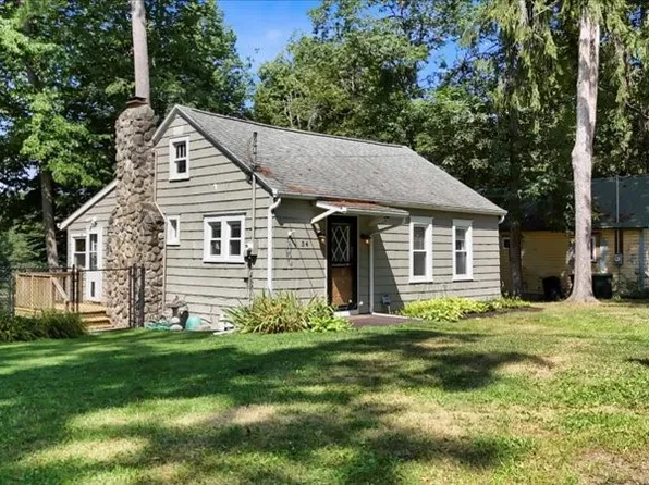 34 Pleasant Valley Rd, Pt Crane, NY 13833