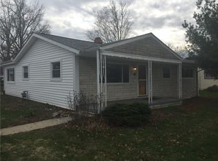 17 W Wall St, Pittsboro, IN 46167