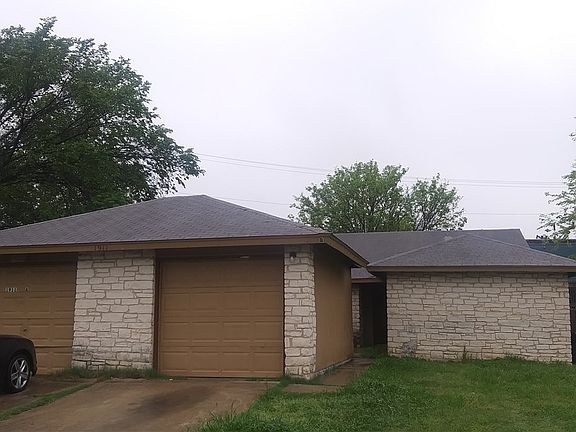 3rd image of 1911 Townesouth Cir #B