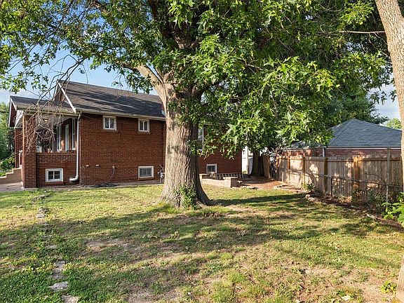 5th image of 2832 January Ave