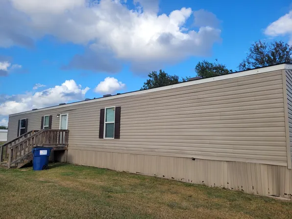 2405 Broad St, Baytown, TX 77521