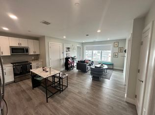 200-204 Old Colony Ave #402, Boston, MA 02127