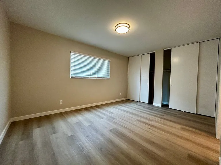 10782 Walnut Street — Photo 14