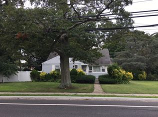 274 Hawkins Ave, Ronkonkoma, NY 11779