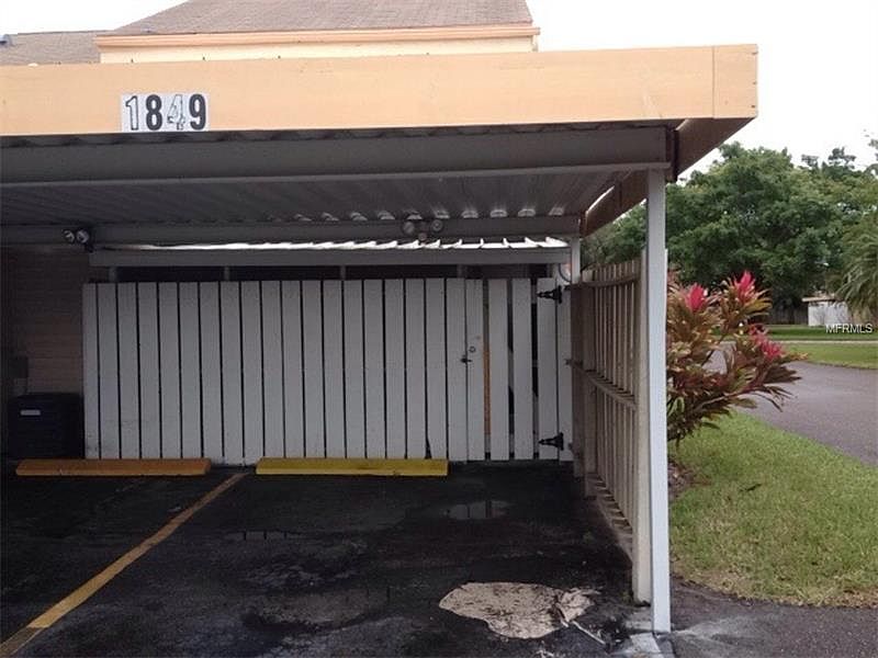 1st image of 1849 Clearbrooke Dr