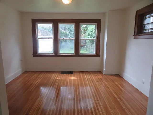 211 Ellicott St — Photo 3