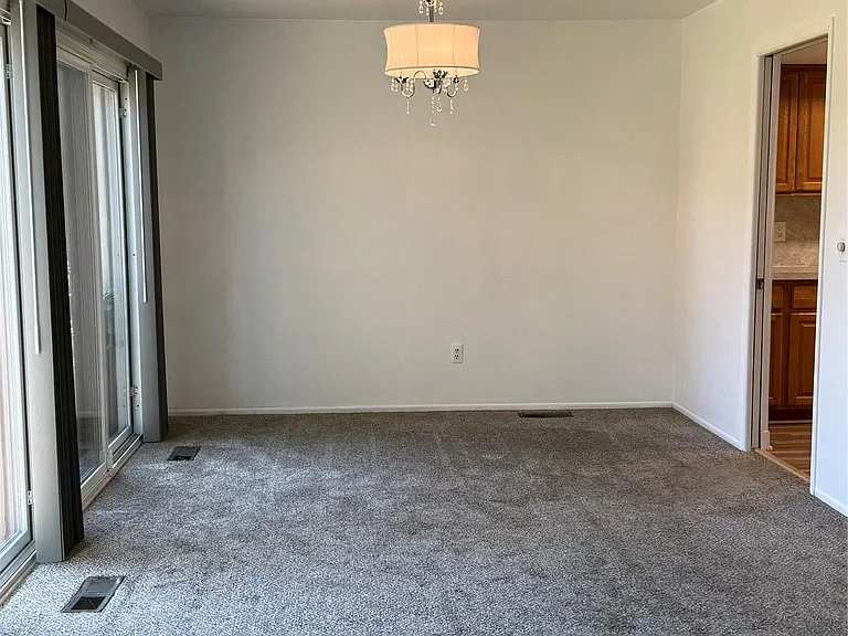 3028 Moon Lake Dr — Photo 7