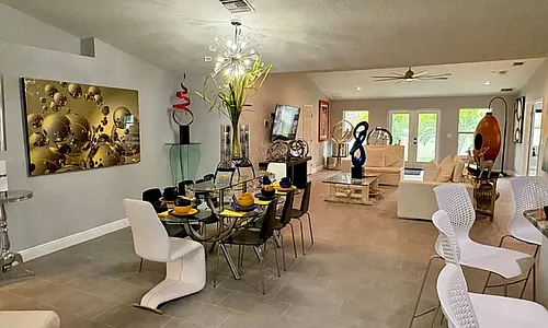 2450 SW Cameo Blvd Photo 1