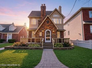 118 Jacques Ave, Staten Island, NY 10306