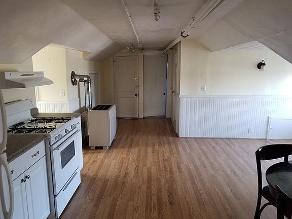 4th image of 145 Bradford St #4