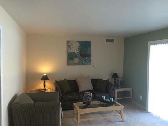 5th image of 107 N Sage St APT 101