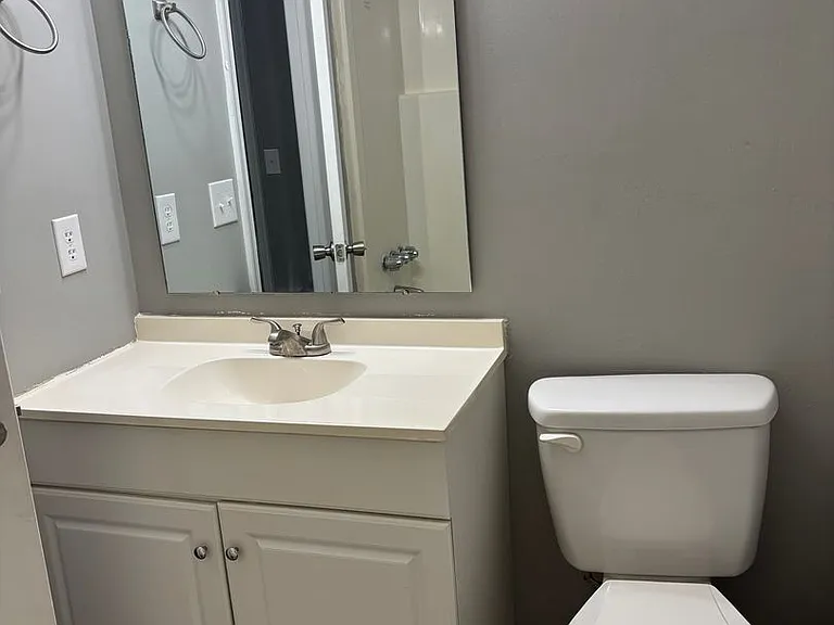 507 S Main St — Photo 12