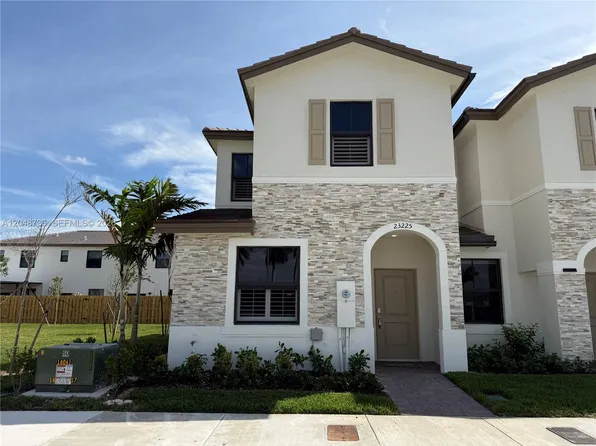 23225 SW 128th Ave, Miami, FL 33170