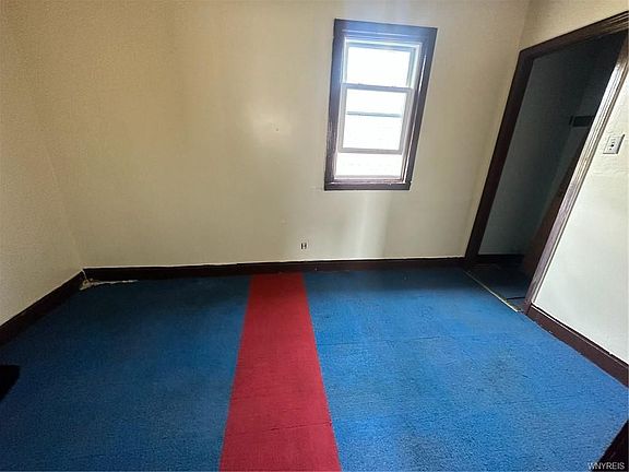 4th image of 188 Sweet Ave