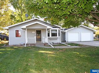 1311 E 3rd St, Friend, NE 68359